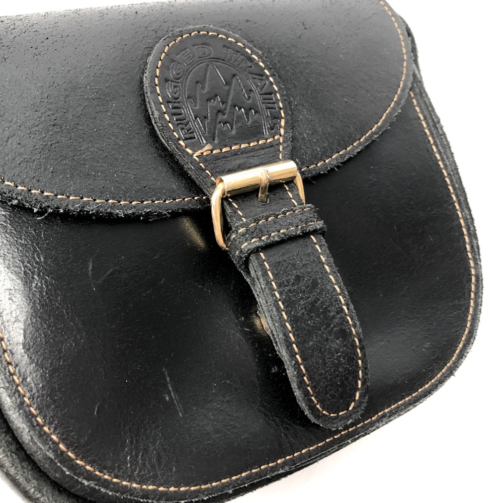RUGGED TRAILS small leather black crossbody BNWOT